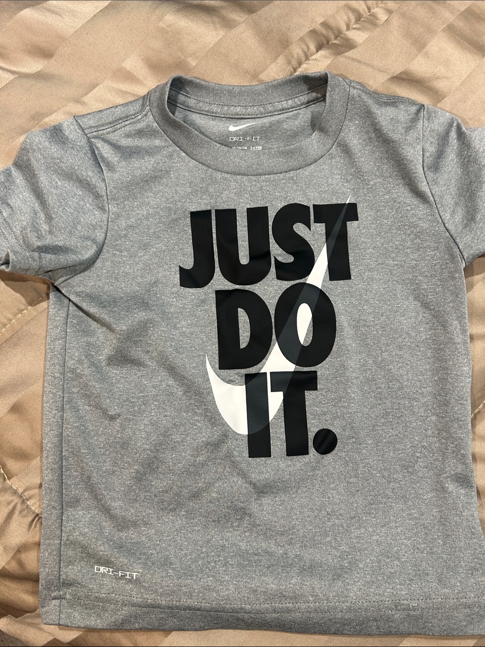 Nike Gray 'Just Do It.' Short Sleeve Tee with Black Graphic